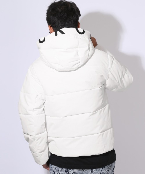 LUXSTYLE(ラグスタイル)の「フードロゴプリント中綿ブルゾン(ブルゾン・メンズ・ホワイト/ブラック・L/M/XL)」の8枚目の写真