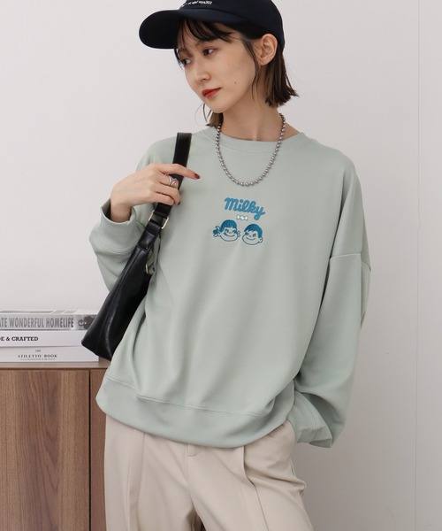 CORPUS　SELECT（コーパストーキョー）の「【PEKO/ペコちゃん】オーバーサイズ ポンチ クルーネック トレーナー スウェット（Tシャツ/カットソー・レディース・ラベンダー/ミント/オフホワイト/ライトピンク・M/L）」の5枚目の写真