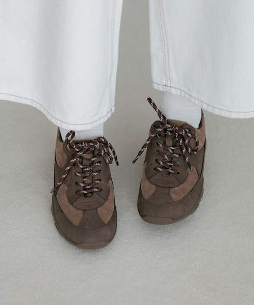 PAGEBOY（ページボーイ）の「ペタットスニーカー（スニーカー・レディース・ブラウン/ブラック/オフホワイト・MEDIUM/LARGE）」の9枚目の写真