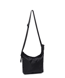 BUTDEEP（バッドディープ）の「005 ASSIST MINI BAG-BLACK（メッセンジャーバッグ）」