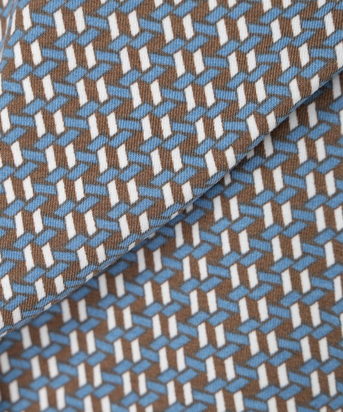 Petit Honfleur(プチオンフルール)の「【ブラウス見えするカットソー】幾何学柄シャーリングプルオーバー(Tシャツ/カットソー・レディース・ネイビー/ブラウン/アイボリー・M/L)」の19枚目の写真