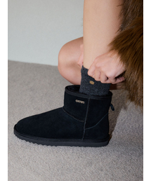 omn ugg _Black