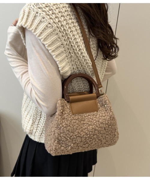 Ritzy(リッツィー)の「2WAYモコモコボアショルダーバッグ ハンドバッグ(ショルダーバッグ・レディース・カーキ/ブラック/ホワイト/ピンク・FREE)」の9枚目の写真