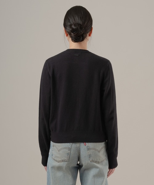 Levi's(リーバイス)の「Levi's/リーバイス スーパーソフト クルーネックカーディガン(カーディガン/ボレロ・レディース・ブラック・XS/M/S)」の9枚目の写真
