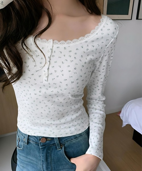 yuue' ( wear )（ユーイ）の「花柄ヘンリーネックリブロングTシャツ カップ付き（Tシャツ/カットソー・レディース・ホワイト/ブラック/アイボリー・FREE）」の2枚目の写真