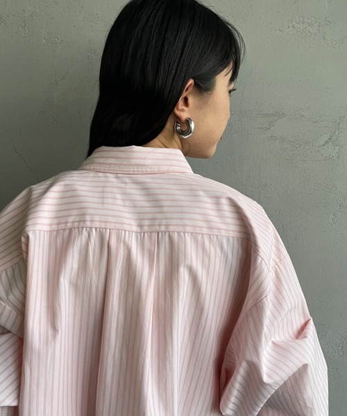 UNIVERSAL OVERALL（ユニバーサルオーバーオール）の「[UNIVERSAL OVERALL/ユニバーサルオーバーオール] 別注 ショート丈 ビッグポケットストライプシャツ（シャツ/ブラウス・レディース・ブルー/サックスブルー/イエロー/ピンク・F）」の21枚目の写真