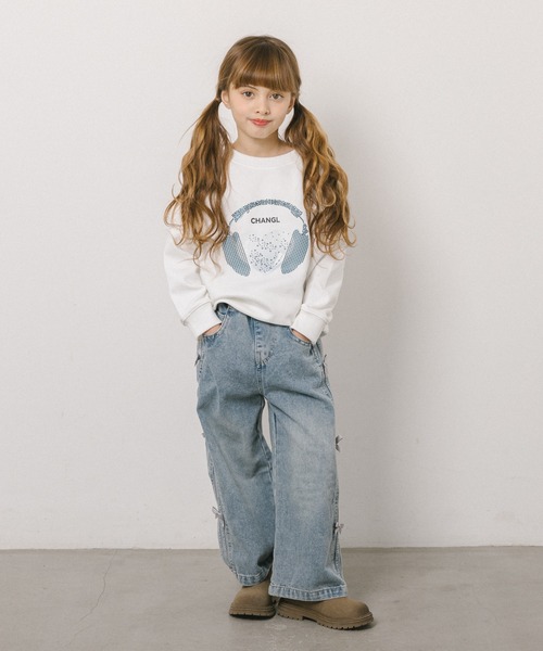 URBAN CHERRY（アーバンチェリー）の「ラインストーンデザインプリントトレーナー（その他トップス・キッズ・ホワイト・130cm/140cm/150cm/110cm/120cm）」の5枚目の写真