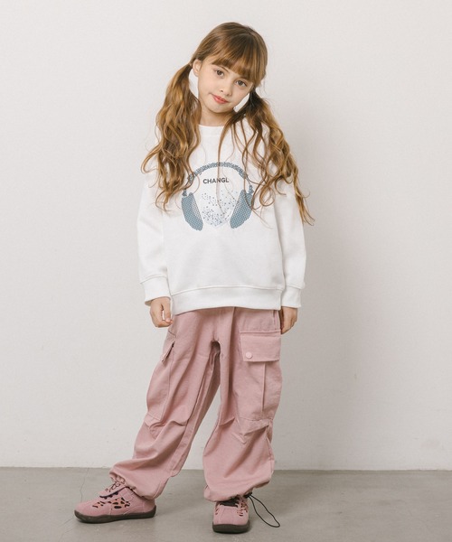 URBAN CHERRY（アーバンチェリー）の「ラインストーンデザインプリントトレーナー（その他トップス・キッズ・ホワイト・130cm/140cm/150cm/110cm/120cm）」の6枚目の写真