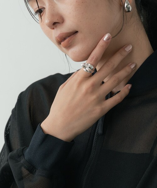 GALLEST(ギャレスト)の「【LAPUIS】Oyster ring(リング・レディース・ゴールド/シルバー・00)」の2枚目の写真