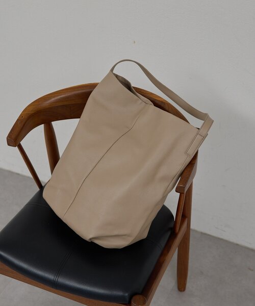 GALLARDAGALANTE（ガリャルダガランテ）の「【2.718】バケットワンショルダー（ショルダーバッグ・レディース・ダークブラウン/ベージュ・FREE）」の2枚目の写真