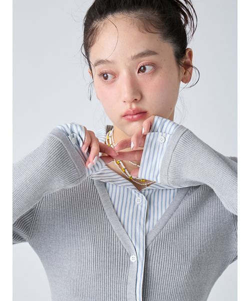 LILY BROWN(リリーブラウン)の「シャツドッキングニットトップス(ニット/セーター・レディース・ネイビー/レッド/グレー・F)」の10枚目の写真