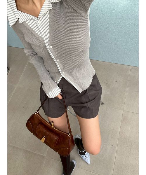 LILY BROWN(リリーブラウン)の「シャツドッキングニットトップス(ニット/セーター・レディース・ネイビー/レッド/グレー・F)」の16枚目の写真