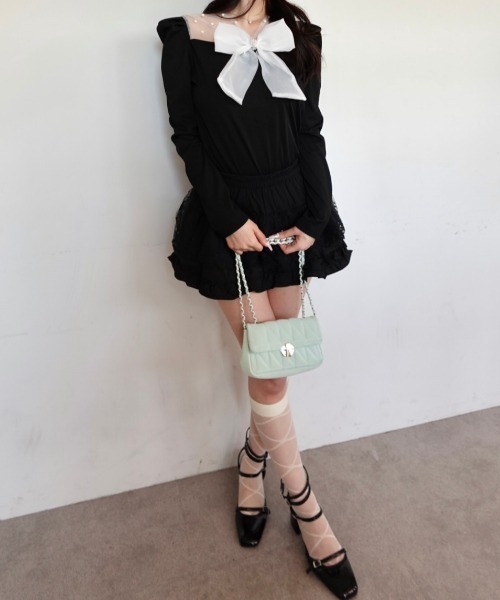 Mejoul(メジュール)の「【2026春夏新作】ビッグリボンシアーパール切替リブトップス(シャツ/ブラウス・レディース・ブラック/レッド/ホワイト・M/L)」の15枚目の写真