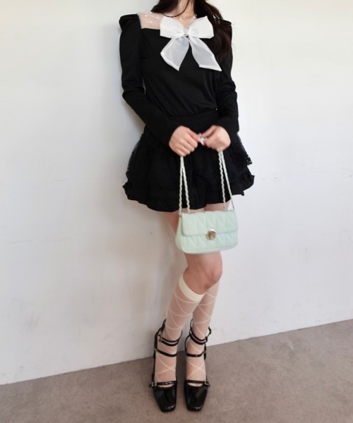 Mejoul(メジュール)の「【2026春夏新作】ビッグリボンシアーパール切替リブトップス(シャツ/ブラウス・レディース・ブラック/レッド/ホワイト・M/L)」の14枚目の写真