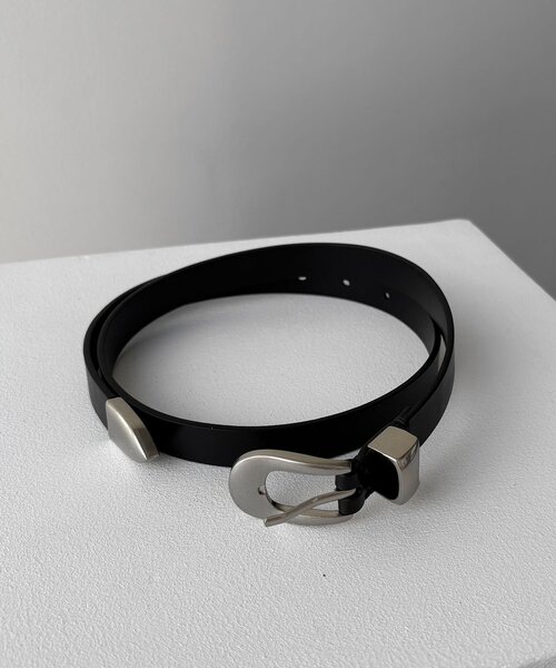 CAPRICIEUX LE'MAGE（カプリシューレマージュ）の「スリムチップベルト（ベルト・レディース・ブラック・FREE）」の3枚目の写真