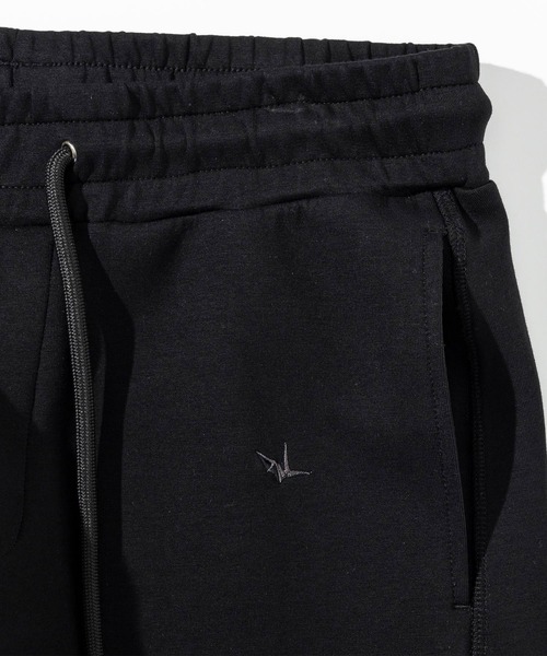 1PIU1UGUALE3  RELAX （ウノピゥウノウグァーレトレ リラックス）の「1PIU1UGUALE3 RELAX(ウノピゥウノウグァーレトレ リラックス)バイカーテック ジョガーパンツ（その他パンツ・メンズ・ブラック・S/M/L/XL/XXL）」の6枚目の写真
