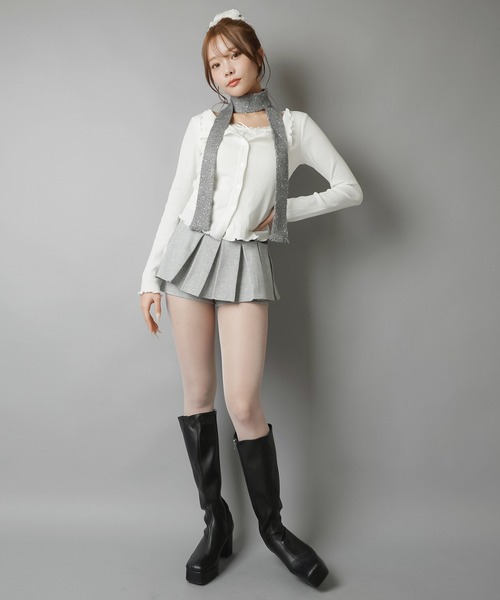 SPINNS(スピンズ)の「ラメニット細スカーフ/ストール(バンダナ/スカーフ・レディース・ブラック/グレー・ONESIZE)」の3枚目の写真