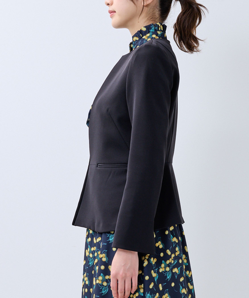 NARACAMICIE（ナラカミーチェ）の「【NARACAMICIE】【セットアップスーツ対応】ストレッチダブルクロスノーカラージャケット（ダウンジャケット/コート・レディース・ネイビー/ブラウン/ブラック・S/M/L）」の6枚目の写真