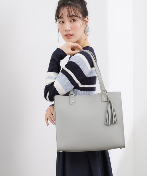 grove（グローブ）の「【人間工学/A4】ダブルタッセル中仕切りトート（トートバッグ・レディース・ライトグレー/ブラック/サックスブルー/ブラウン系その他・00）」の9枚目の写真