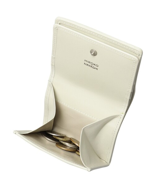 HIROKO HAYASHI（ヒロコハヤシ）の「MERLO（メルロ）薄型二つ折り財布（財布・レディース・オレンジ系1・00）」の9枚目の写真