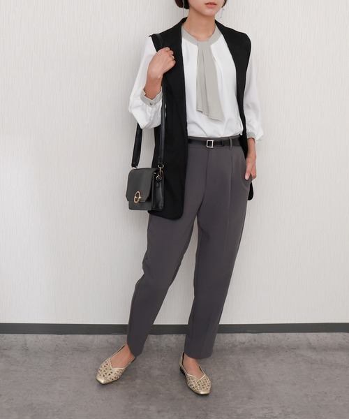 libelle more（リベル モア）の「【防汚加工／イージーケア／透けにくい】ラクケア アクセサリー付きボウタイブラウス（シャツ/ブラウス・レディース・ホワイト系その他/ネイビー/グレイッシュベージュ/オフホワイト・M/L）」の21枚目の写真