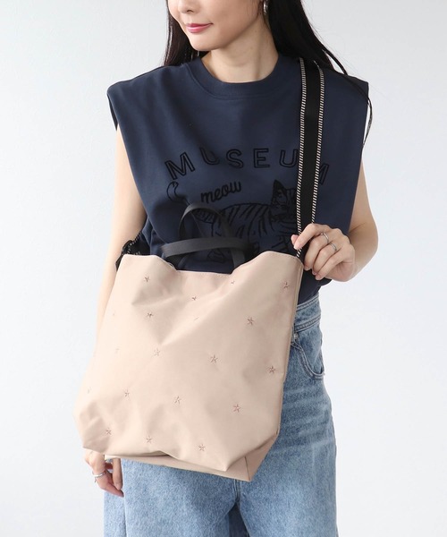 Three Four Time(スリーフォータイム)の「撥水加工星刺繍トート(トートバッグ・レディース・グリーン/ベージュ/ブラック・FREE)」の7枚目の写真