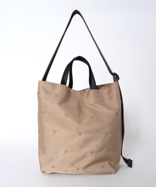 Three Four Time(スリーフォータイム)の「撥水加工星刺繍トート(トートバッグ・レディース・グリーン/ベージュ/ブラック・FREE)」の14枚目の写真