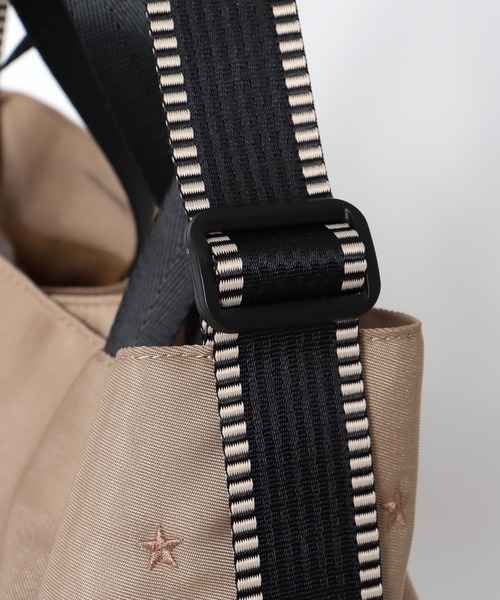 Three Four Time(スリーフォータイム)の「撥水加工星刺繍トート(トートバッグ・レディース・グリーン/ベージュ/ブラック・FREE)」の18枚目の写真