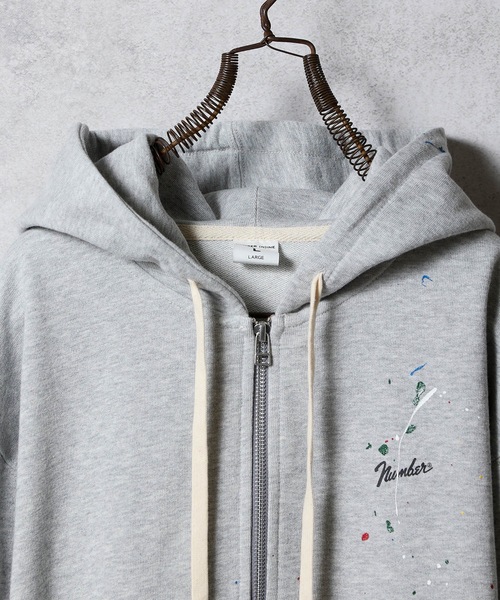 NUMBER (N)INE（ナンバーナイン）の「HAND PAINTED FIRM COTTON FULL ZIP SWEAT HOODIE / ハンドペイント ファーム コットン ワンポイント ロゴプリント ジップアップ スウェット パーカー（パーカー・メンズ・ブラック系その他2/グレー系その他2/ブラック/グレー・M/L）」の19枚目の写真