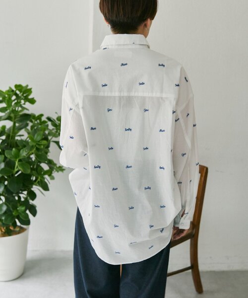 ear PAPILLONNER（イアパピヨネ）の「ロゴ刺繍シャツ【SUM1 STYLE】（シャツ/ブラウス・レディース・ホワイト・FREE）」の13枚目の写真