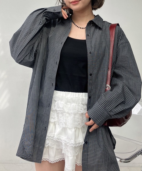 AS KNOW AS plus（アズノゥアズプラス）の「○アジャスター付き マルチWAY ビッグサイズシャツ(ビスチェ風アレンジ可能）【UNISEX ITEM】（シャツ/ブラウス・レディース・ブラック系/ピンク系/ブルー系・FREE）」の13枚目の写真