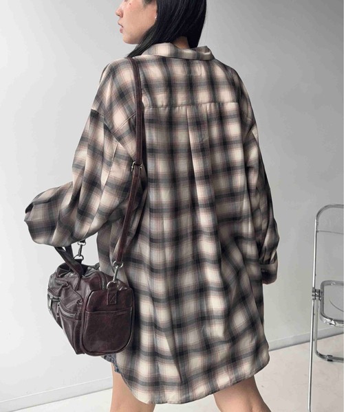 AS KNOW AS plus（アズノゥアズプラス）の「○マルチWAY ビッグシルエットシャツ【UNISEX ITEM】（シャツ/ブラウス・レディース・ブラック系/ピンク系/ブルー系/ブルー系1/グリーン系1/ベージュ系1/ブラック系1・FREE）」の11枚目の写真
