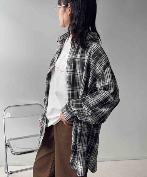 AS KNOW AS plus（アズノゥアズプラス）の「○マルチWAY ビッグシルエットシャツ【UNISEX ITEM】（シャツ/ブラウス・レディース・ブラック系/ピンク系/ブルー系/ブルー系1/グリーン系1/ベージュ系1/ブラック系1・FREE）」の18枚目の写真