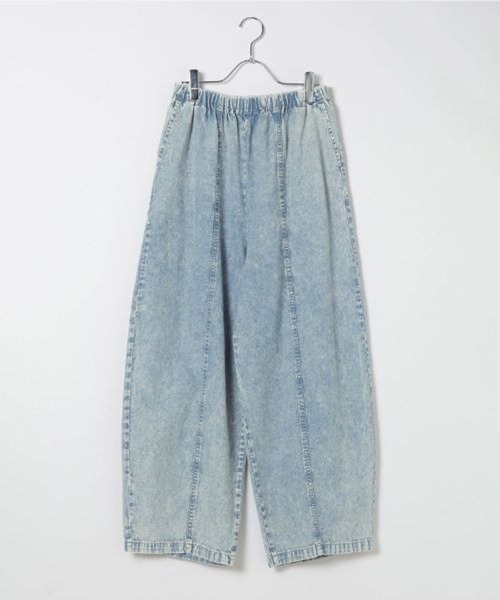 LEPSIM(レプシィム)の「イージーコクーンデニムパンツ 661665(デニムパンツ・レディース・ライトブルー/インディゴブルー・FREE/TALL)」の1枚目の写真