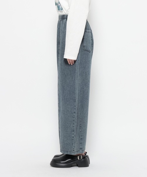 LEPSIM(レプシィム)の「イージーコクーンデニムパンツ 661665(デニムパンツ・レディース・ライトブルー/インディゴブルー・FREE/TALL)」の5枚目の写真