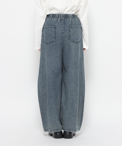 LEPSIM(レプシィム)の「イージーコクーンデニムパンツ 661665(デニムパンツ・レディース・ライトブルー/インディゴブルー・FREE/TALL)」の15枚目の写真