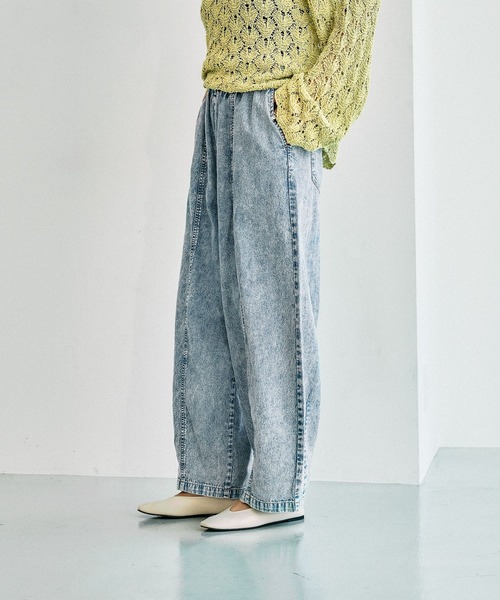 LEPSIM（レプシィム）の「イージーコクーンデニムパンツ　661665（デニムパンツ・レディース・ライトブルー/インディゴブルー/ブルー/ブラック・FREE/TALL）」の20枚目の写真