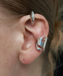 MOI STUDIO（モイ スタジオ）の「モイ2stバットイヤーカフ_25（ピアス（両耳用））」