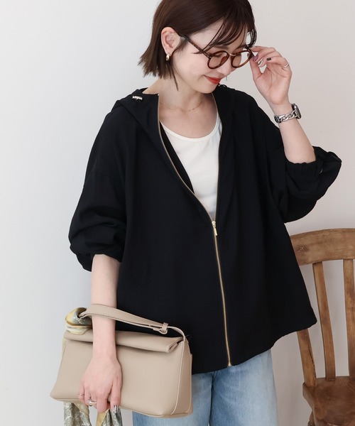 AMERICAN HOLIC（アメリカンホリック）の「【接触冷感】フーディーシアーブルゾン（ブルゾン・レディース・アイボリー/ダークネイビー・L/M）」の2枚目の写真