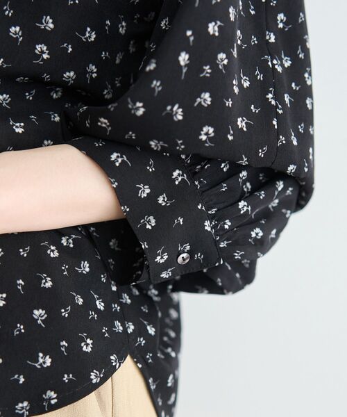 YECCA VECCA(イェッカヴェッカ)の「2wayボリューム袖花柄ブラウス(シャツ/ブラウス・レディース・ブラック/オフホワイト・FREE)」の18枚目の写真
