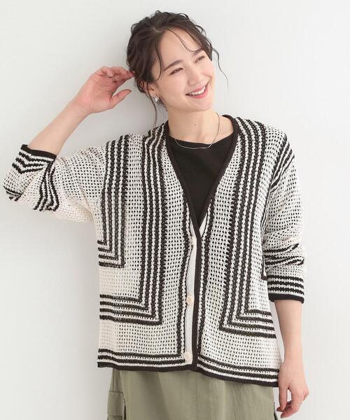 SHOO・LA・RUE（シューラルー）の「大人カジュアルなコーデに 配色クロシェ編み風カーディガン（カーディガン/ボレロ・レディース・オレンジ系その他5/アイボリー系4/ブラック系4・01/03/02/04）」の20枚目の写真