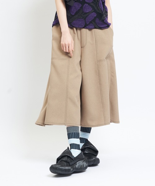 gomme（ゴム）の「トロフレアパンツ（その他パンツ・レディース・ベージュ/ブラック/チャコールグレー・MEDIUM）」の3枚目の写真