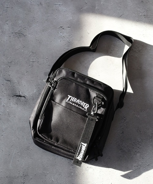 セール】THRASHER VERTICAL MINI SHOULDER ミニショルダーバッグ