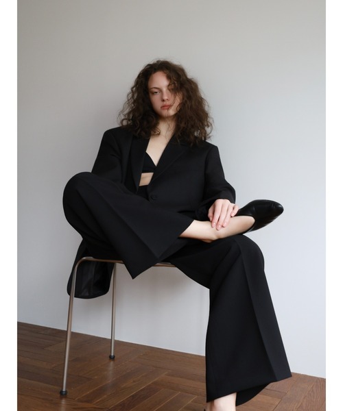 NOWNS(ナウンス)の「Gia | Wool jacket(テーラードジャケット・レディース・ブラック・FREE)」の2枚目の写真