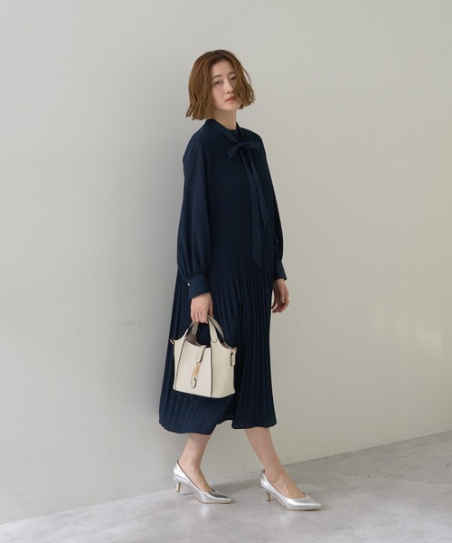 YECCA VECCA（イェッカヴェッカ）の「マルチwayプリーツワンピース（ワンピース・レディース・ネイビー・M）」の3枚目の写真