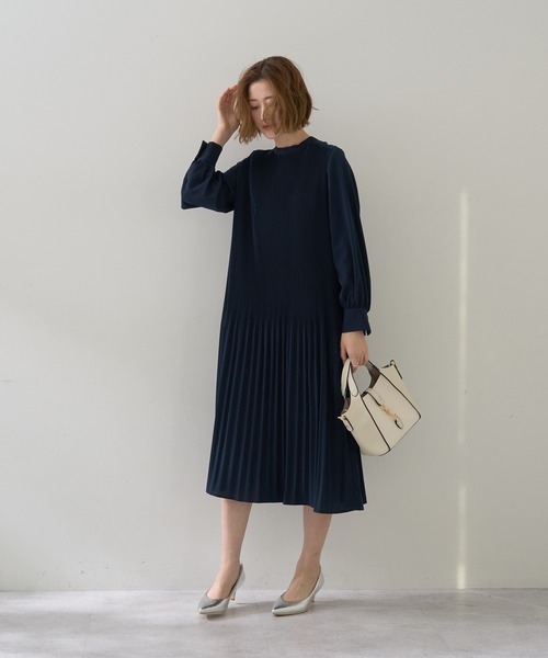 YECCA VECCA（イェッカヴェッカ）の「マルチwayプリーツワンピース（ワンピース・レディース・ネイビー・M）」の12枚目の写真