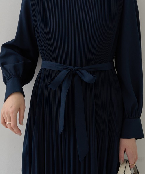 YECCA VECCA（イェッカヴェッカ）の「マルチwayプリーツワンピース（ワンピース・レディース・ネイビー・M）」の15枚目の写真