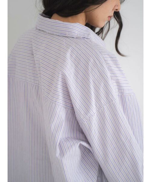 Ungrid（アングリッド）の「カットオフデザインストライプシャツ（シャツ/ブラウス・レディース・パープル/ブルー・FREE）」の4枚目の写真