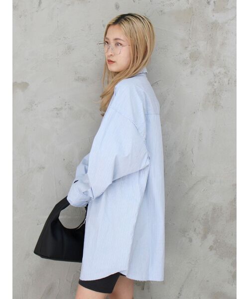 Ungrid（アングリッド）の「カットオフデザインストライプシャツ（シャツ/ブラウス・レディース・パープル/ブルー・FREE）」の13枚目の写真