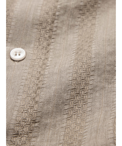 Banana Republic(バナナリパブリック)の「スタンダードフィット テクスチャード リネンコットン シャツ(シャツ/ブラウス・メンズ・ネイビー/ブラウン系その他/ブルー・M/S/L/XL)」の4枚目の写真